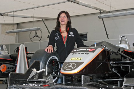 Endnu en kvinde i racing, Cyndie Allemann, med sin Dallara